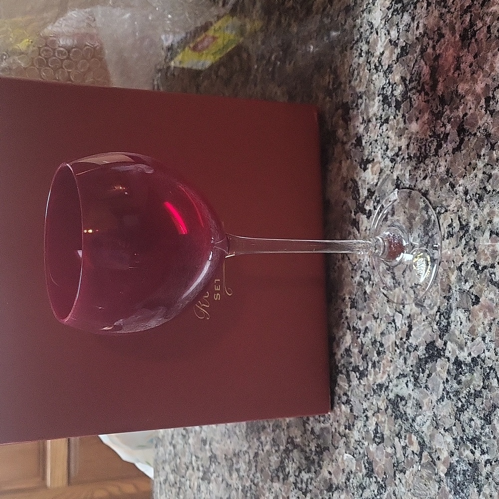 LEnox Set of Four Ruby Balloons glasses new in box w/ LENOX sticker